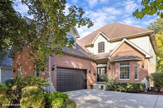 135 Arthur Ave, Clarendon Hills, IL 60514