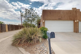 6021 Alamosa Way NW, Albuquerque, NM 87107