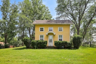 623 Lynn Ave, Baraboo, WI 53913