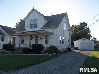 503 S Thomas St, Christopher, IL 62822