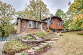 5328 Seminary Rd, Alton, IL 62002