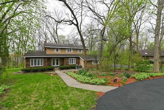 4011 Shadows Ct, de Forest, WI 53532