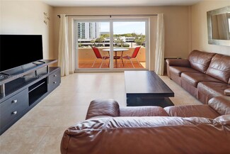 220 Kings Point Dr Unit 403, Sunny Isles Beach, FL 33160