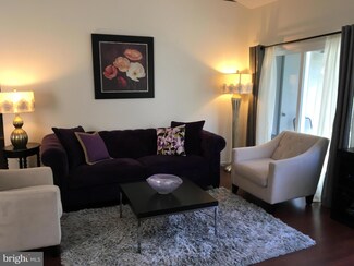 11710 Summerchase Cir Unit E, Reston, VA 20194