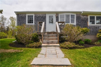 1702 Harpswell Neck Rd, Harpswell, ME 04079