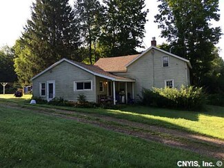 58 Cemetary Rd, Constantia, NY 13044