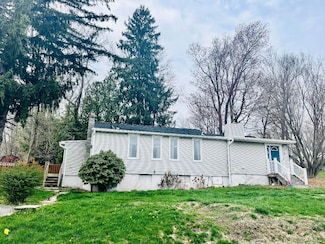 72 Lakeside Rd, Mahopac, NY 10541