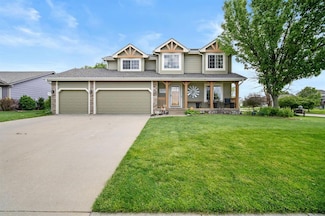 407 SW 32nd St, Ankeny, IA 50023
