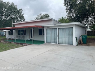 9880 Oak St, Sebastian, FL 32976