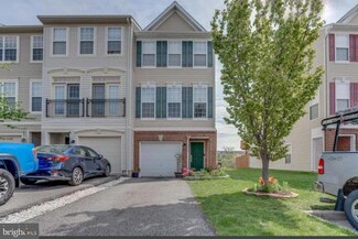 15719 John Diskin Cir, Woodbridge, VA 22191