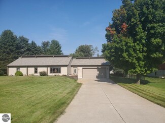 4177 Morel Dr, Cadillac, MI 49601