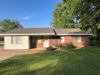 1650 Live Oak Dr, Grenada, MS 38901