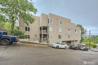 3022 SW Bradford St Unit 205, Seattle, WA 98126