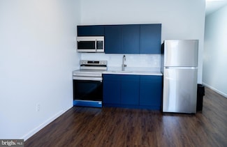 2315 W Cumberland St, Philadelphia, PA 19132
