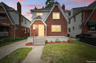 18287 Santa Rosa Dr, Detroit, MI 48221