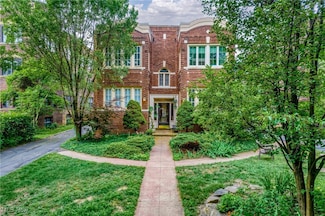 2460 Overlook Rd Unit 2, Cleveland, OH 44106