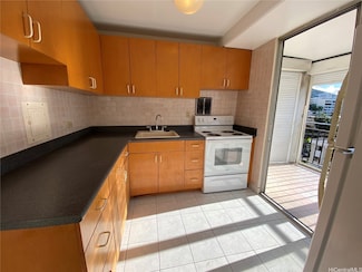 1415 Victoria St Unit 604, Honolulu, HI 96822