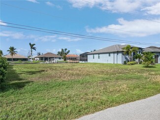 140 SW 38th Place, Cape Coral, FL 33991