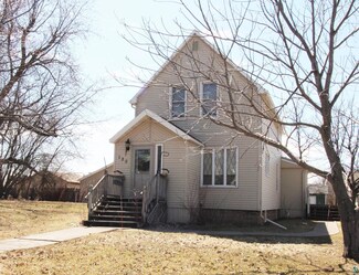 130 4th St, Duluth, MN 55810