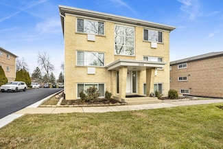 1608 Ogden Ave Unit 1E, Downers Grove, IL 60515