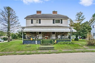 1009 W 1st St, Grindstone, PA 15442