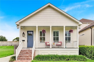 5756 Warrington Dr, New Orleans, LA 70122
