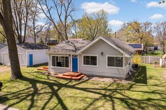 1665 Eagle Ln, Mound, MN 55364