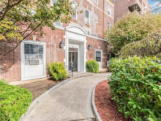 208 Centre Ave Unit 5k, New Rochelle, NY 10805