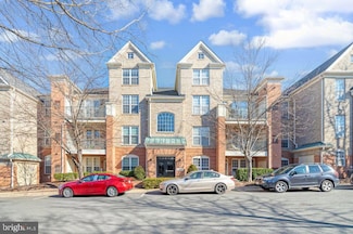 12180 Abington Hall Place Unit 301, Reston, VA 20190