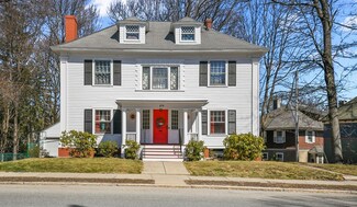 879 Pleasant St, Worcester, MA 01602