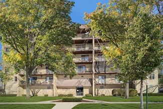 1380 Oakwood Ave Unit 306, Des Plaines, IL 60016