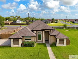 201 White Oak Dr, Los Fresnos, TX 78566