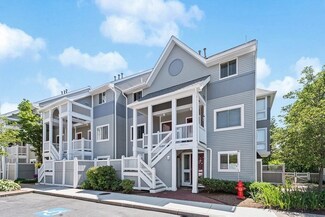 20 Ship Ave Unit 33, Medford, MA 02155