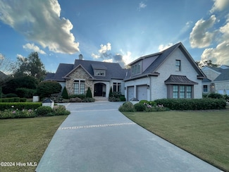 2212 Deepwood Dr, Wilmington, NC 28405