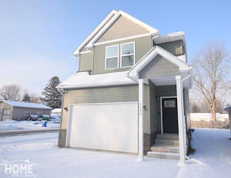 1046 S Pearce St, Owosso, MI 48867