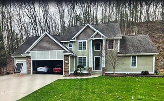 4129 Dunes Pkwy, Norton Shores, MI 49441
