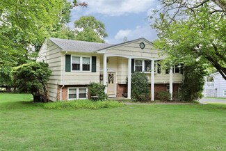 40 Eastbourne Dr, Spring Valley, NY 10977