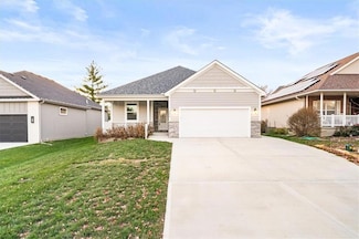 402 Leslie Ln, Excelsior Springs, MO 64024