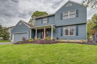 103 Peridot Dr, Syracuse, NY 13219