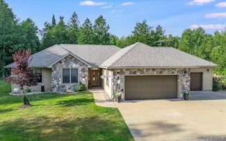 3428 Simon Dr, West Branch, MI 48661