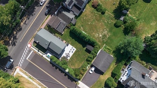 81 N Main St, Cranbury Township, NJ 08512