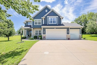 4001 Bennington Dr, Saint Joseph, MO 64506