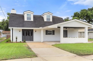 313 Post Dr, Luling, LA 70070