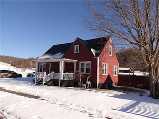 412 Barkwill St, Saint Marys, WV 26170