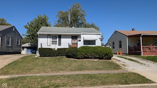 712 Fletcher Ln, Beech Grove, IN 46107
