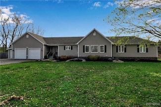 1351 Girdle Rd, Elma, NY 14059