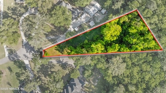 6332 Quiet Country Ln, Jacksonville, FL 32218