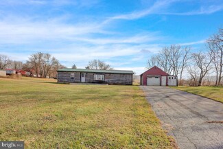 9 Strauss Rd, Fleetwood, PA 19522