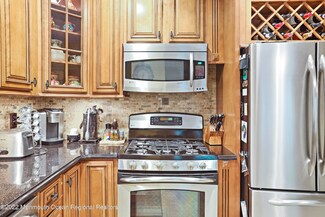 22 Burke St, Manalapan, NJ 07726
