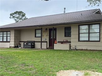 1200 Briar Cliff Dr, Bryan, TX 77802